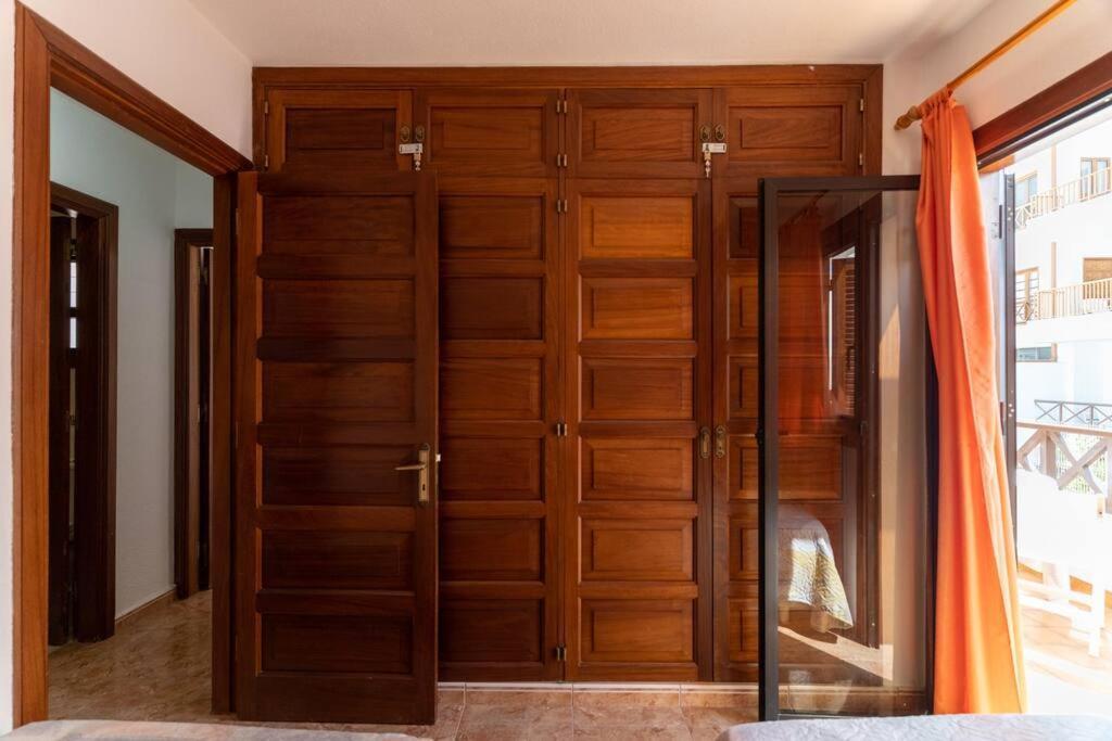 Apartamento Con 2 Terrazas En Los Cristianos 洛斯克里斯蒂亚诺斯 外观 照片