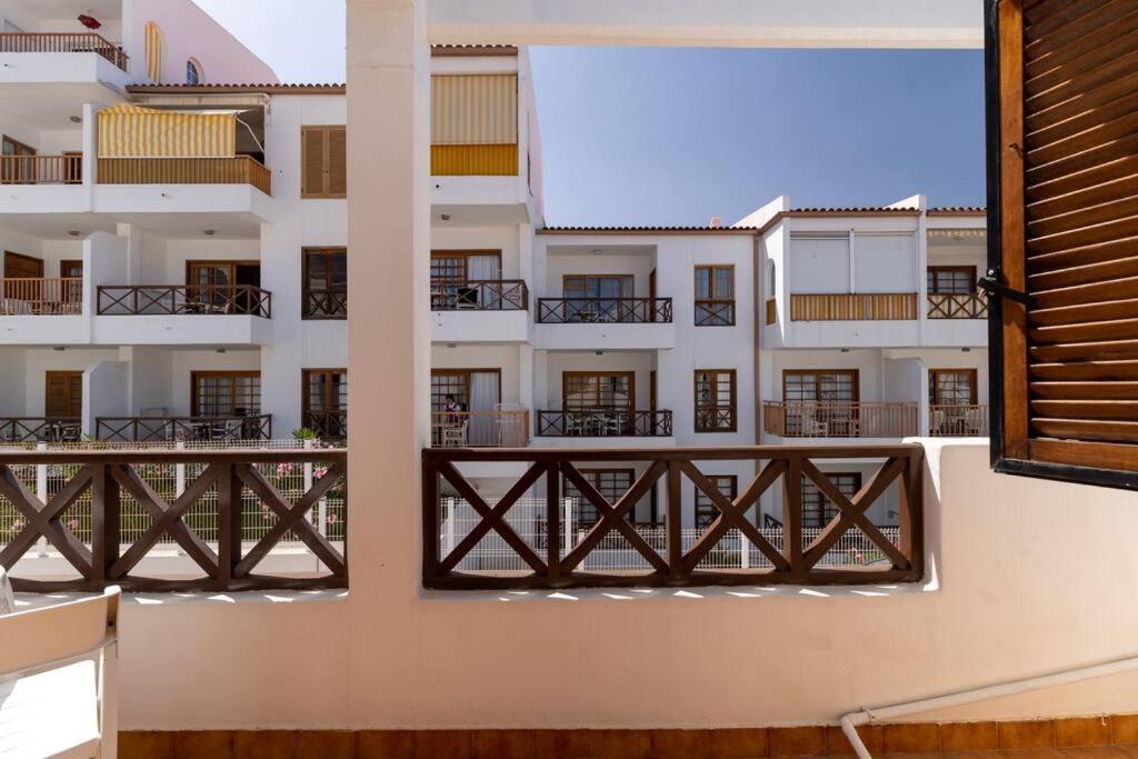 Apartamento Con 2 Terrazas En Los Cristianos 洛斯克里斯蒂亚诺斯 外观 照片